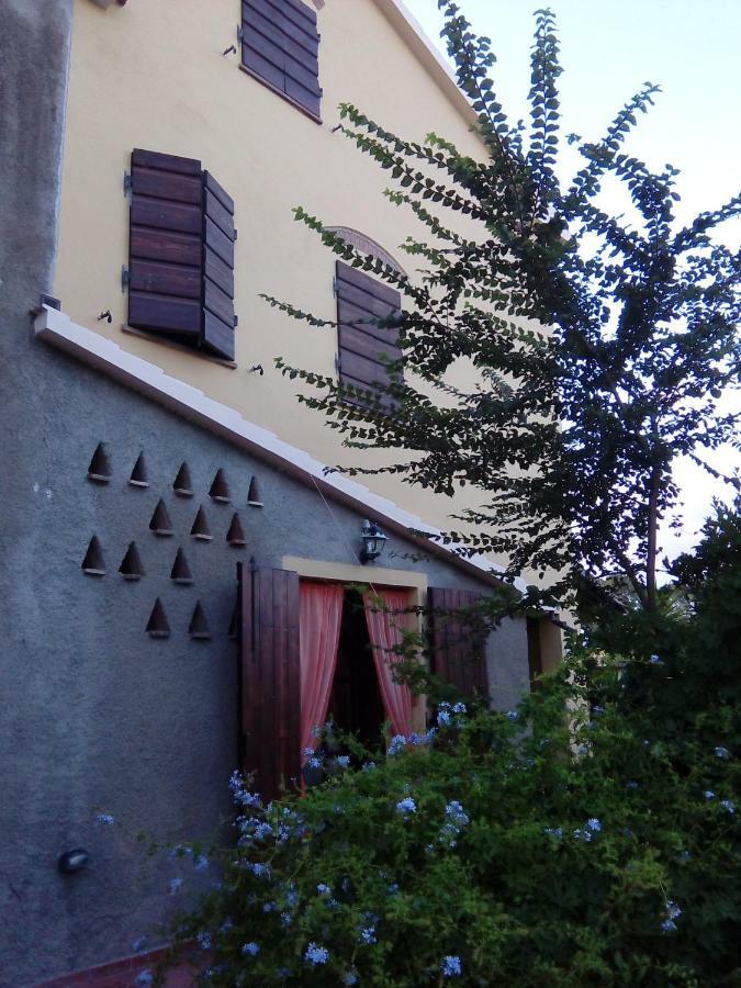Carlo'S Country House Castellina Marittima Exterior photo